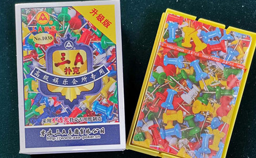 阿克苏扑克批发采购指南与产品质量识别要点解析